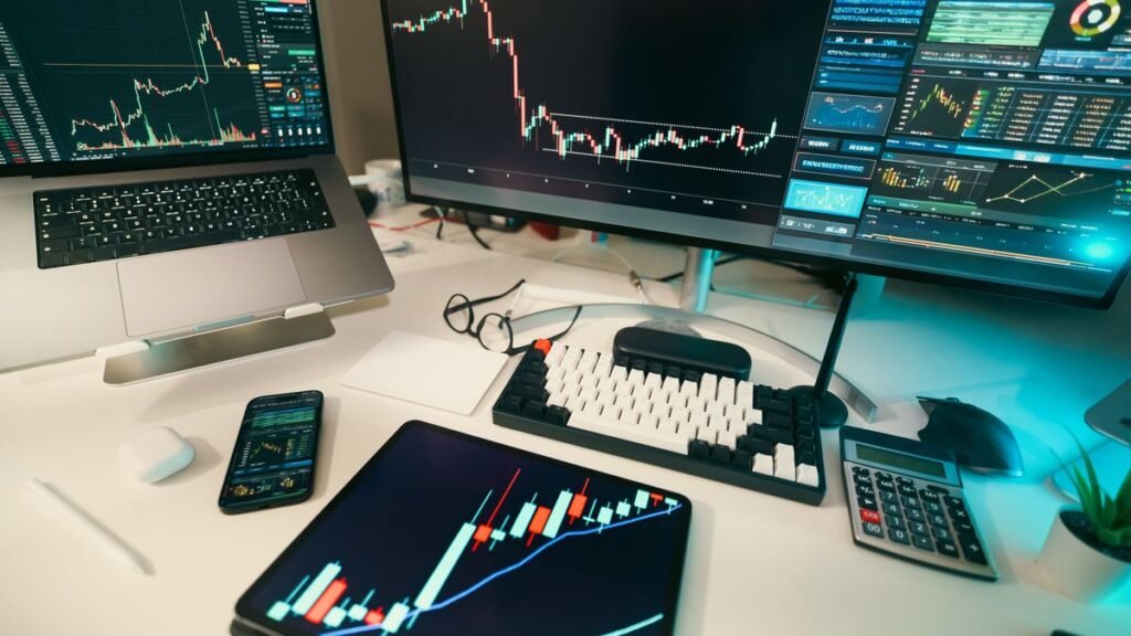 Charts and screens for a capital gains review